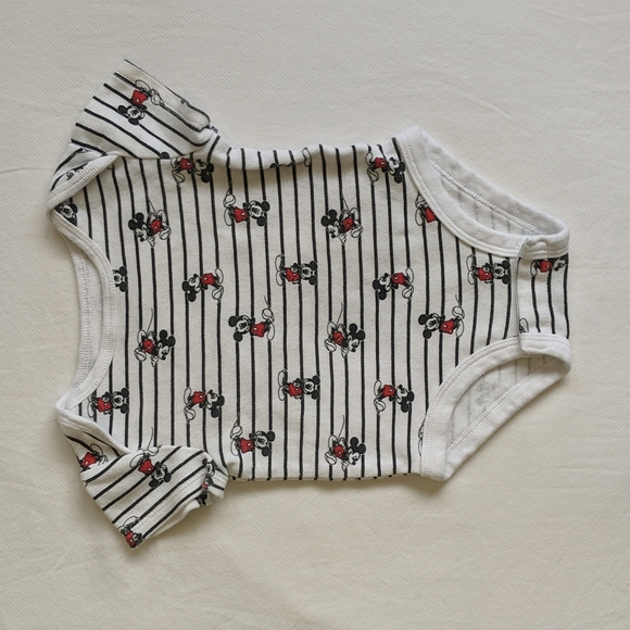 disney mickey mouse top bundle bodysuit & t-shirt 6 months baby boy - Picture 3 of 8